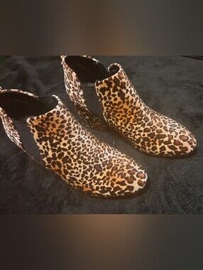 DB DK fashion Leopard Print Chelsea Ankle Boots - Women Sz 9